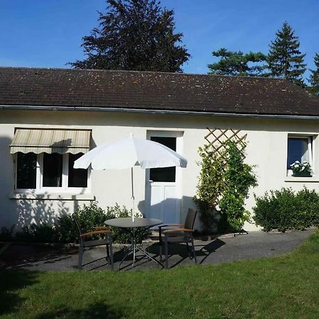 Appartement Maison Independante Avec Jardin à Senlis  Extérieur photo